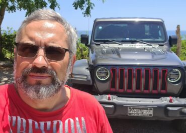 Вадим автоэксперт JEEP Wrangler RUBICON